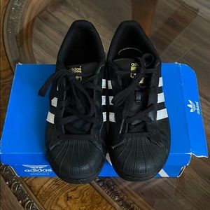 Kids Adidas superstar